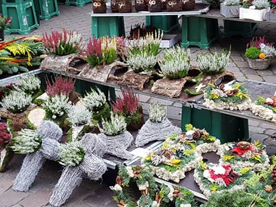 Allerheiligengesteck, Totensonntaggesteck