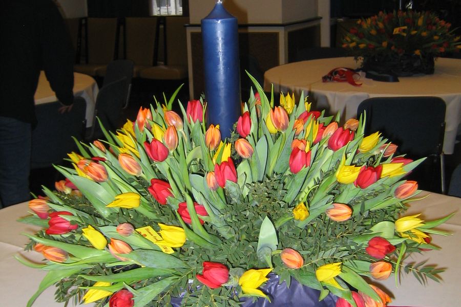 Tischdekoration mit Blumenschmuck von Blumen Cornielje